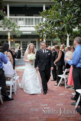 Best Courtyard Lake Lucerne - IW Phillips House Wedding photographer - Sandra Johnson (SJFoto.com)